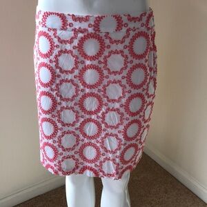 BANANA REPUBLIC Size 6 Milly White with coral cut out skirt